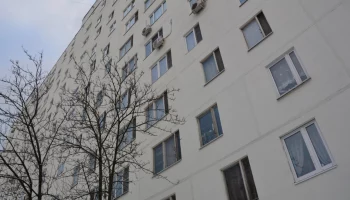 Ремонт фасада в доме 1976 года постройки завершился в районе Отрадное