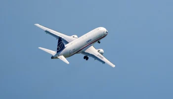 СМИ: Причиной крушения SSJ 100 в Подмосковье мог стать человеческий фактор