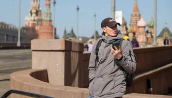 Синоптик Тишковец пообещал москвичам по-осеннему холодную погоду до конца весны
