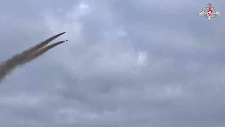 Силы ПВО за час уничтожили пять БПЛА над акваторией Азовского моря Силы ПВО за час уничтожили пять БПЛА над акваторией Азовского моря