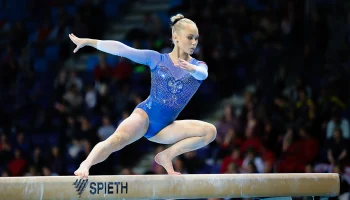 Гимнастке Мельниковой запретили выступать под песню &laquo;Младший лейтенант&raquo;