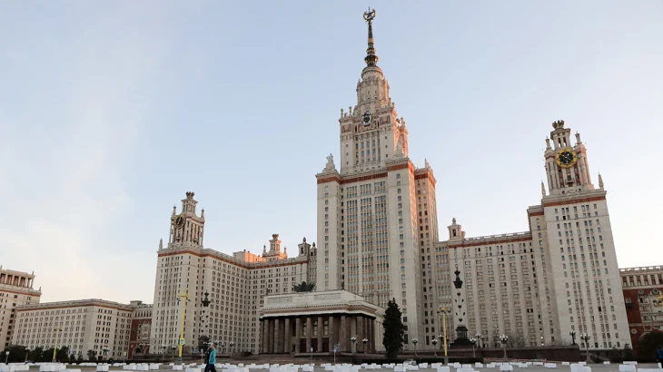 МГУ ограничил очный процесс обучения для непривитых из-за случаев кори МГУ ограничил очный процесс обучения для непривитых из-за случаев кори