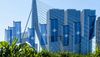 Politicо: НАТО намерено создать новую стратегию в отношениях с РФ