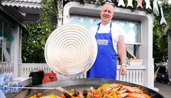 Проект "Лето в Москве" стартовал с фестиваля "Рыбная неделя"