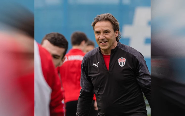 Тренер Юран оценил шансы России вернуться в международный футбол в 2025 году Тренер Юран оценил шансы России вернуться в международный футбол в 2025 году