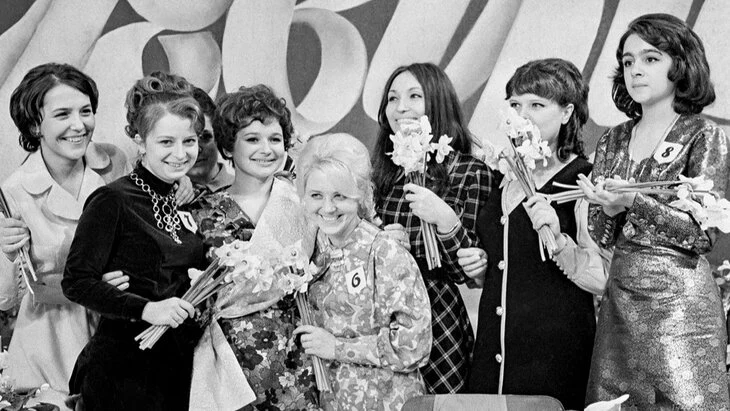 Главархив Москвы открыл новую онлайн-выставку с праздничными снимками Главархив Москвы открыл новую онлайн-выставку с праздничными снимками