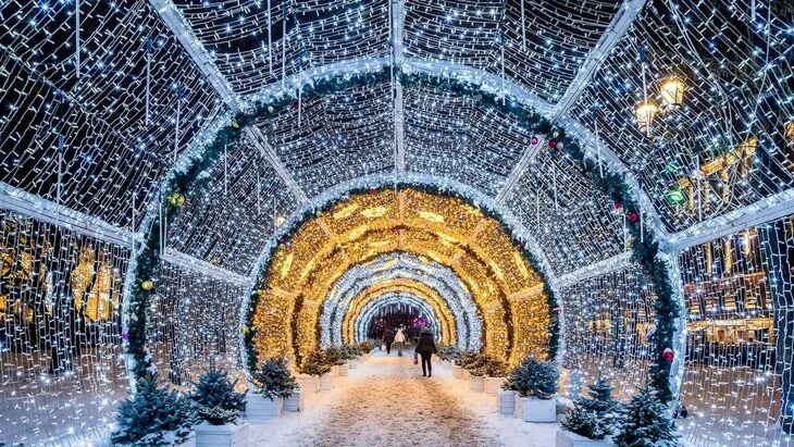 Более 10 световых тоннелей украсят столицу в Новому году Более 10 световых тоннелей украсят столицу в Новому году