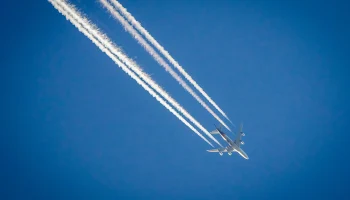 Самолет с пассажирами вернулся в аэропорт Иркутска из-за неисправности Самолет с пассажирами вернулся в аэропорт Иркутска из-за неисправности