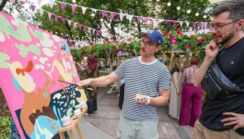 Живописные мастер-классы пройдут в рамках "Лета в Москве. Все на улицу!"