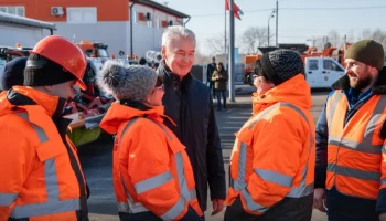 Собянин поздравил работников дорожного хозяйства с профессиональным праздником