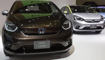 РБК: Япония частично сняла санкции на ввоз автомобилей в РФ