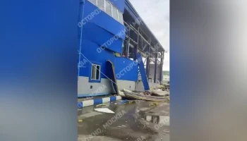 ТАСС: два человека пострадали при взрыве газа в ангаре в Подольске