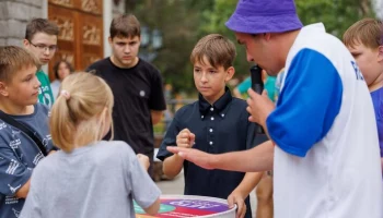 Суперфинал чемпионата по игре "Камень, ножницы, бумага" пройдет 7 сентября