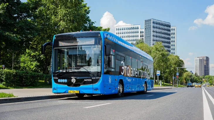 Более 900 автобусов и электробусов пришли в парки Мосгортранса по контрактам 2025 года Более 900 автобусов и электробусов пришли в парки Мосгортранса по контрактам 2025 года
