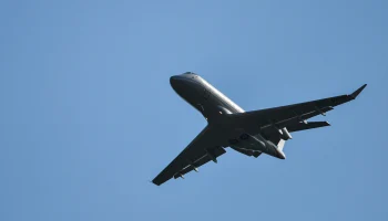 Восемь самолетов перенаправили на другие аэропорты из-за ограничений во Внукове Восемь самолетов перенаправили на другие аэропорты из-за ограничений во Внукове