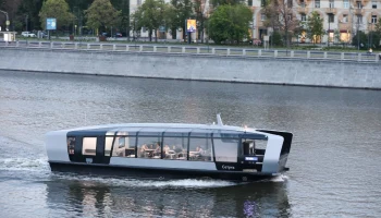 Этой осенью пассажиры стали передвигаться на электросудах более чем на 33% чаще