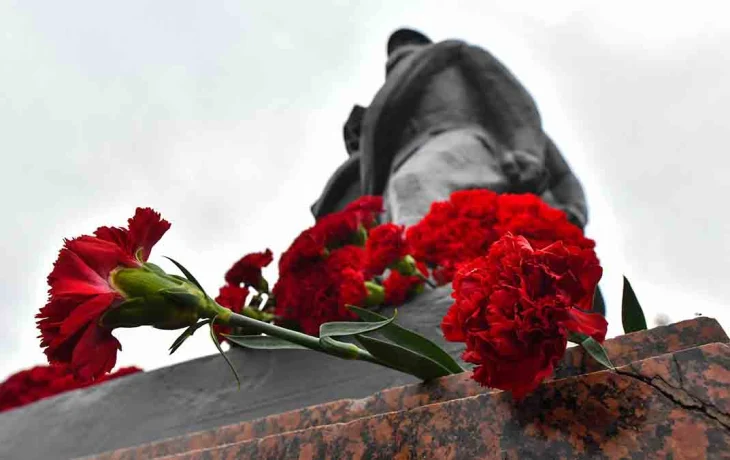 Собянин: В Москве установят мемориальные доски пяти героям Советского Союза Собянин: В Москве установят мемориальные доски пяти героям Советского Союза