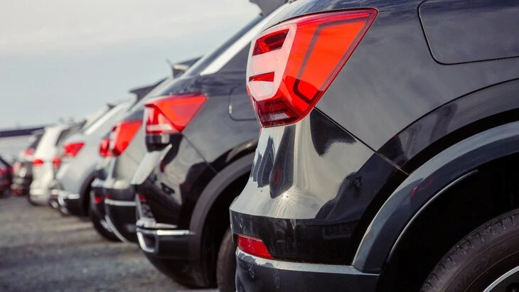 "Коммерсант": с российского рынка могут уйти до 10 китайских автобрендов "Коммерсант": с российского рынка могут уйти до 10 китайских автобрендов