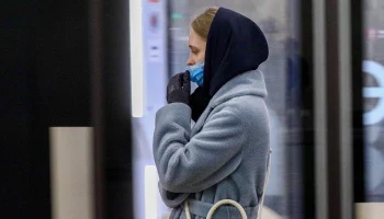 Врач Крючков предупредил россиян о пиках заболеваемости ОРВИ и COVID-19 в феврале