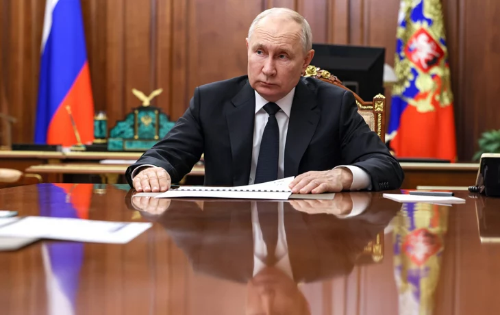 Путин подписал закон о конфискации имущества за фейки об армии Путин подписал закон о конфискации имущества за фейки об армии