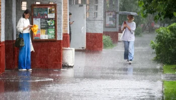 МЧС предупредило жителей столицы о ливне и грозе 9 августа