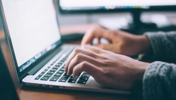 Легко отделаются? Может ли запрет на доступ в интернет остановить кибербуллеров