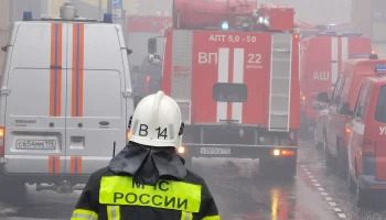 Хостел загорелся на северо-западе Москвы на площади 1500 квадратных метров