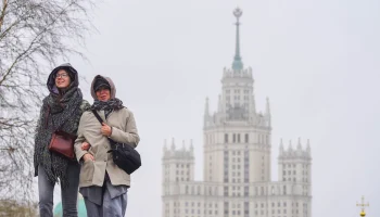 Синоптики рассказали об облачной погоде с небольшим дождем в Москве 13 мая