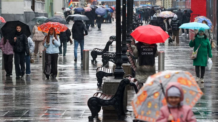 Синоптик: 18 ноября в Москве и Подмосковье может потеплеть до 11 градусов Синоптик: 18 ноября в Москве и Подмосковье может потеплеть до 11 градусов