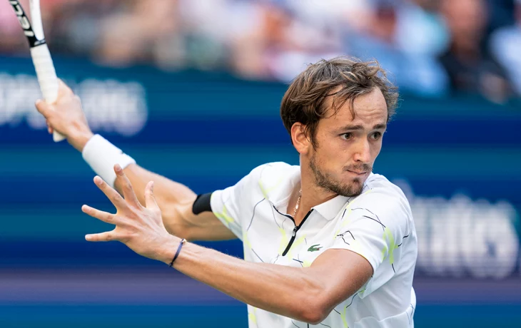 Теннисист Медведев объяснил ругательства в адрес судьи на Уимблдоне Теннисист Медведев объяснил ругательства в адрес судьи на Уимблдоне