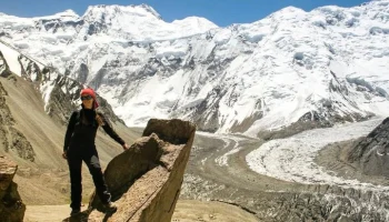 Глава лагеря Греков: эвакуировать застрявшую в горах Киргизии россиянку невозможно