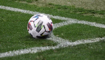 EFE: &laquo;Барселона&raquo; отказалась продавать Ямаля ПСЖ за рекордные 250 миллионов евро