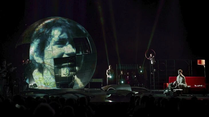 Москва онлайн покажет закулисье спектакля "Космос" в Театре имени Пушкина Москва онлайн покажет закулисье спектакля "Космос" в Театре имени Пушкина