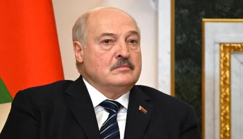 &laquo;Не нарывайтесь&raquo;: Лукашенко пригрозил &laquo;бахнуть&raquo; &laquo;Орешником&raquo; вместе с Путиным