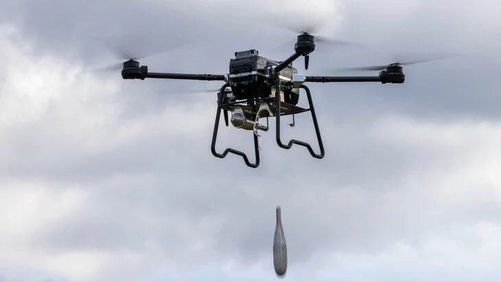 Дрон ВСУ атаковал территорию сельхозпредприятия в Белгородской области Дрон ВСУ атаковал территорию сельхозпредприятия в Белгородской области