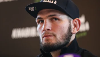 Судебные приставы хотят взыскать с&nbsp;Нурмагомедова 79,4 миллиона рублей налогов