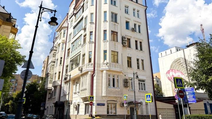 В Москве по программе капремонта привели в порядок 65 домов с аттиками