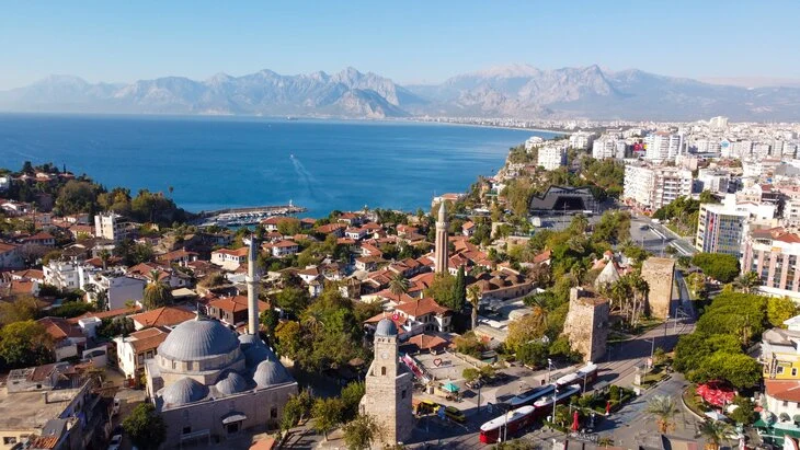 NTV: землетрясение магнитудой 5,4 произошло в Анталье NTV: землетрясение магнитудой 5,4 произошло в Анталье