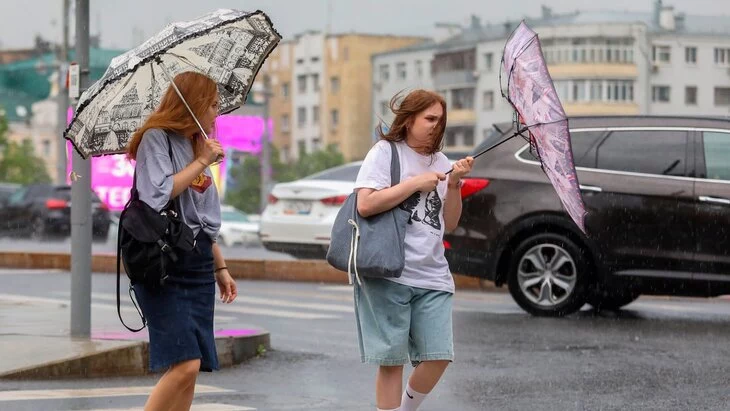 Дождь и сильный ветер ожидаются в Москве 26 июня