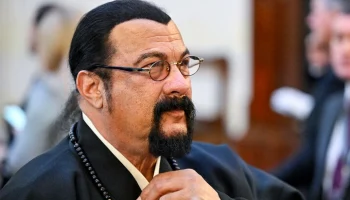 Американский актер Сигал заявил, что не работает с США