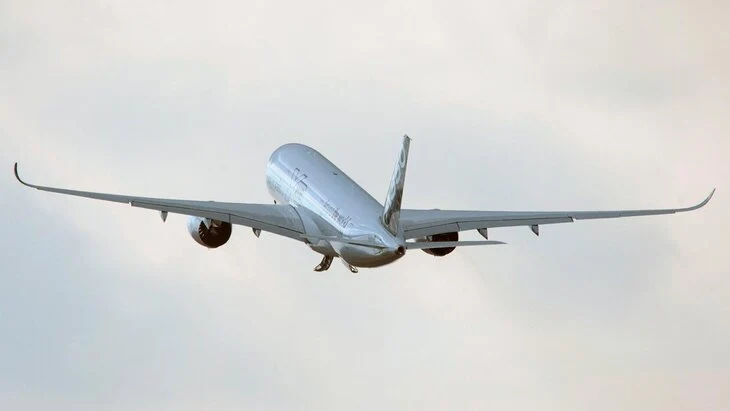 Израиль и Иран закрыли воздушное пространство Израиль и Иран закрыли воздушное пространство