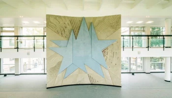 Панно &laquo;Звезда&raquo; в Московском дворце пионеров вернули исторический облик