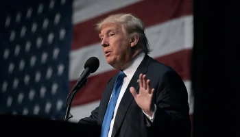 «Сыграл неправильно»: Трамп отреагировал на введение Китаем ответных пошлин