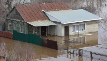 Жителям Оренбуржья выплатят компенсацию за утраченное жилье во время паводка