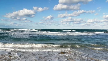 Американский авианосец Dwight Eisenhower после атак хуситов покинул Красное море