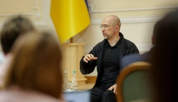 Премьер Украины Шмыгаль заявил об уничтожении почти всех ТЭЦ, обслуживающих Харьков