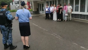 Жениха увезли со свадьбы в Хакасии к приставам из-за долгов по алиментам