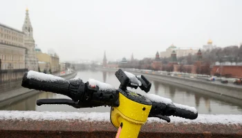 Синоптики предупредили москвичей о снежной и ветреной погоде 9 апреля