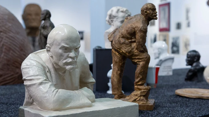 Паблик-ток «Ленин и любовь» и спектакль «Демон»: куда сходить в Москве на выходных Паблик-ток «Ленин и любовь» и спектакль «Демон»: куда сходить в Москве на выходных