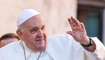В Ватикане рассказали о состоянии Папы Римского после нового приступа
